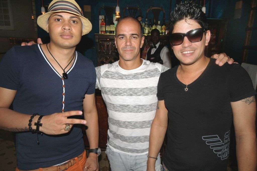 Michel Miglis junto a Baby Lores y Jacop Forever (Gente de Zona)