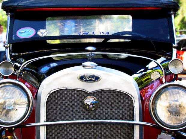Rally_-Ford
